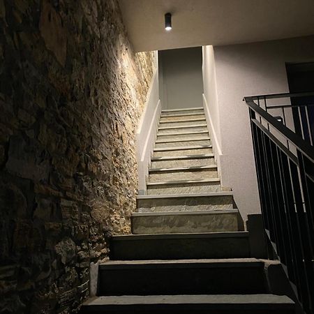 Ej Boutique Suites ミリナ エクステリア 写真