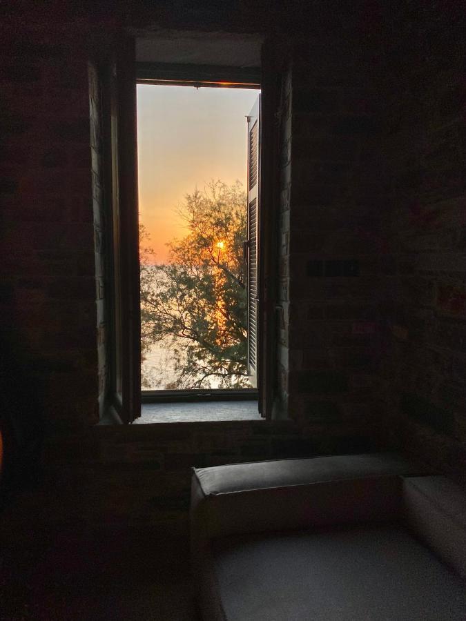 Ej Boutique Suites ミリナ エクステリア 写真